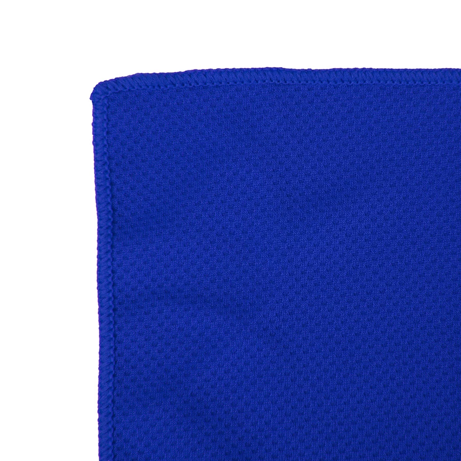 Бутылка с полотенцем TRAINER (24) Бутылка с полотенцем TRAINER (24)