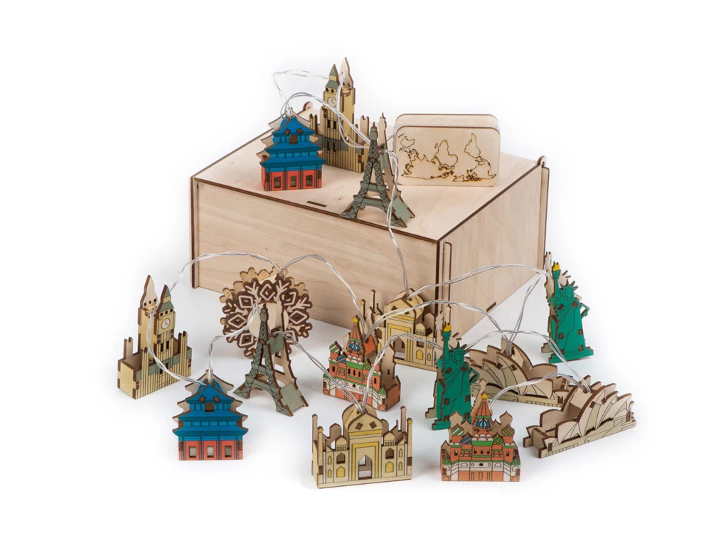 Ёлочная гирлянда с лампами в подарочной коробке «Достопримечательности мира» Ёлочная гирлянда с лампами в подарочной коробке «Достопримечательности мира»