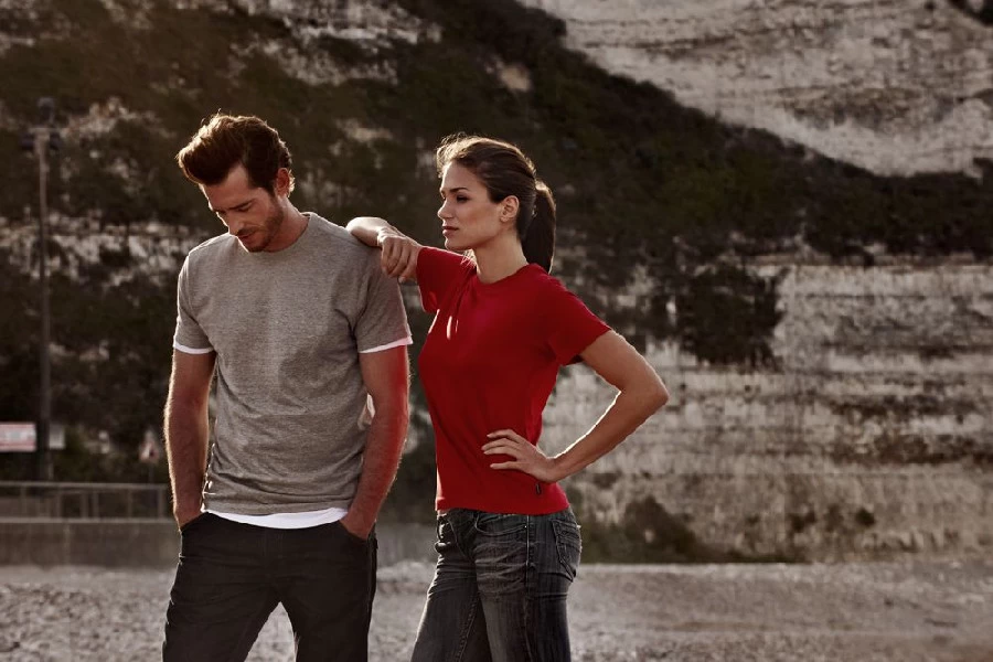 Футболка женская LADIES AMERICAN T (30;XXL) Футболка женская LADIES AMERICAN T (30;XXL)