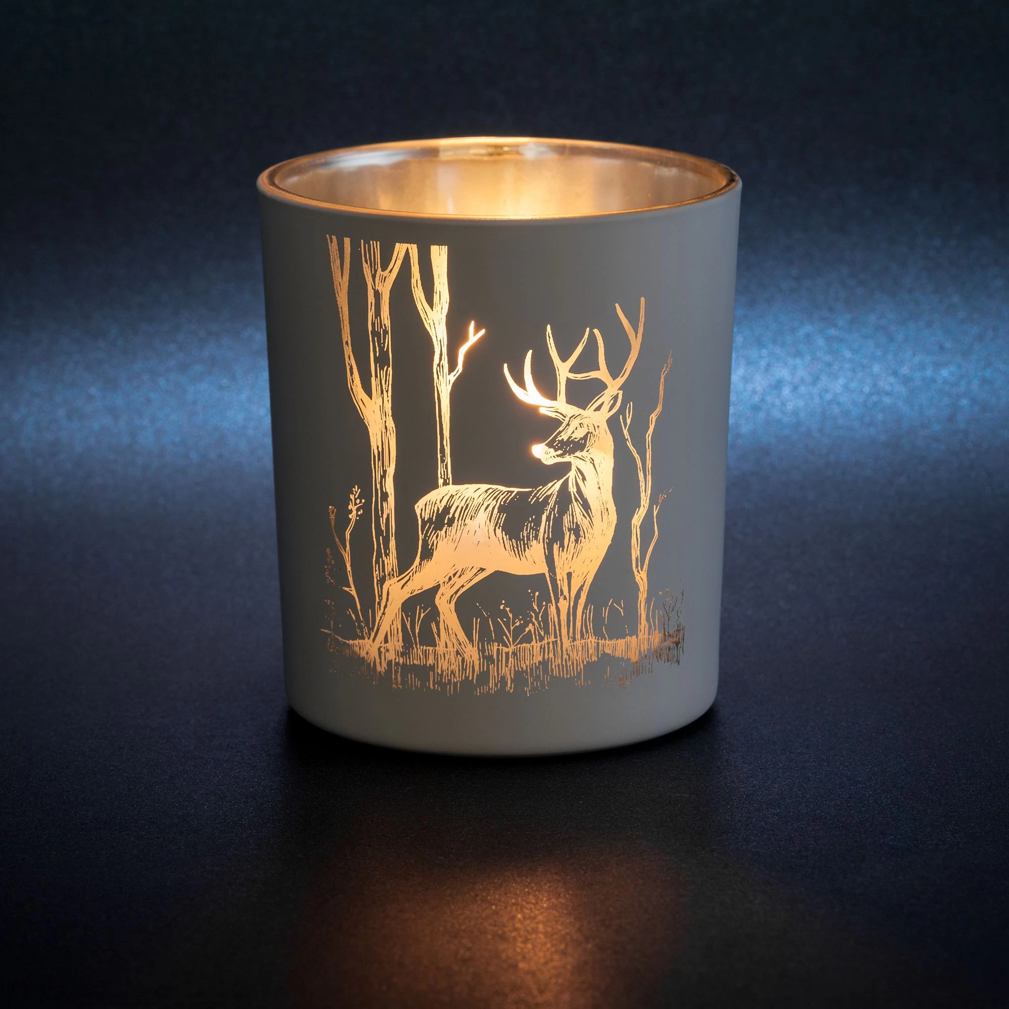 Подсвечник со свечой Forest, с изображением оленя